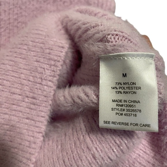 Pink Rose Size Medium V-Neck Long Sleeve Fuzzy Pink Sweater Top Valentine - Picture 4 of 8